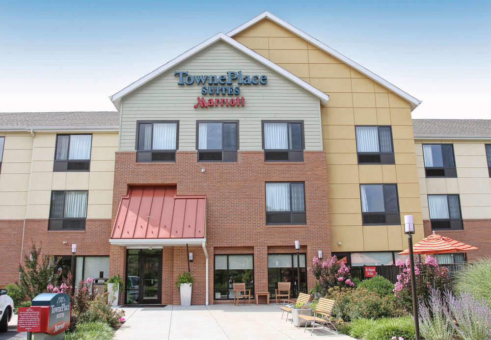 Towneplace Suites Huntington Exterior photo